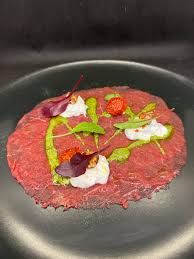 Villa Verde signature dishes Carpaccio
La Capasanta
Il Carpaccio
